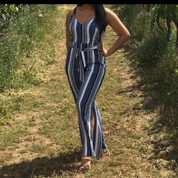 Guess Blue and white sleeveless jumpsuit - Picture 1 of 1
